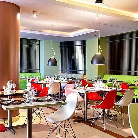 Pestana Promenade Ocean פונשל
