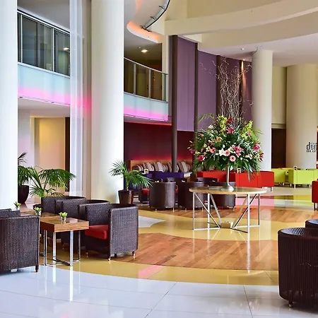 Pestana Promenade Ocean מלון