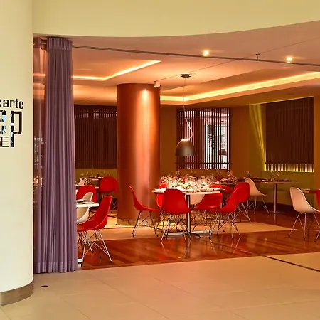 Pestana Promenade Ocean מלון פונשל