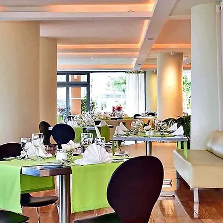 Pestana Promenade Ocean Hotel